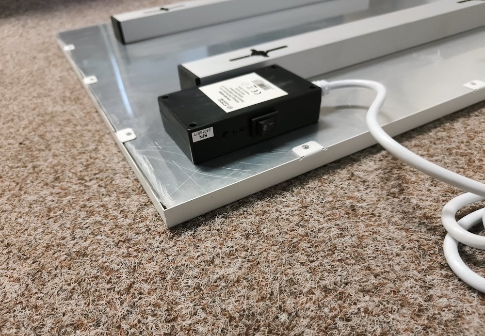 Xtend Home topný infra panel, bezrámový, 300W, 230V, bílý, Wi-Fi, Tuya
