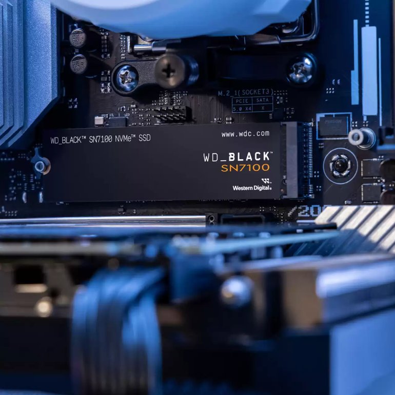WD_Black SN7100 1TB SSD / WDS100T4X0E / NVMe M.2 PCIe Gen4 / Interní / M.2 2280