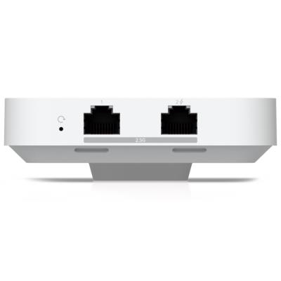 Ubiquiti UniFi 7 In-Wall - Wi-Fi 7 AP, 2.4/5GHz, až 5 Gbps, 3x 2.5GbE, PoE/PoE+ (bez PoE injektoru)