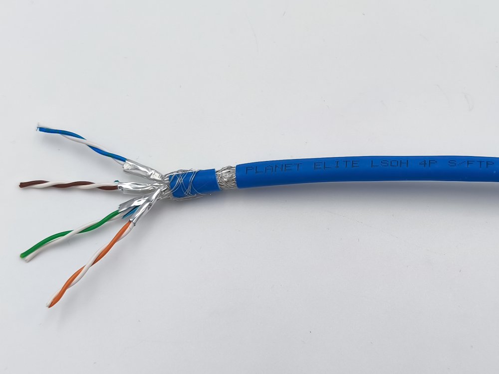 PLANET kabel SFTP, drát, Cat 6A, 4p, 500MHz, LS0H, stíněný každý pár, Planet Elite, modrý, Dca, cena za 1m na desítky m