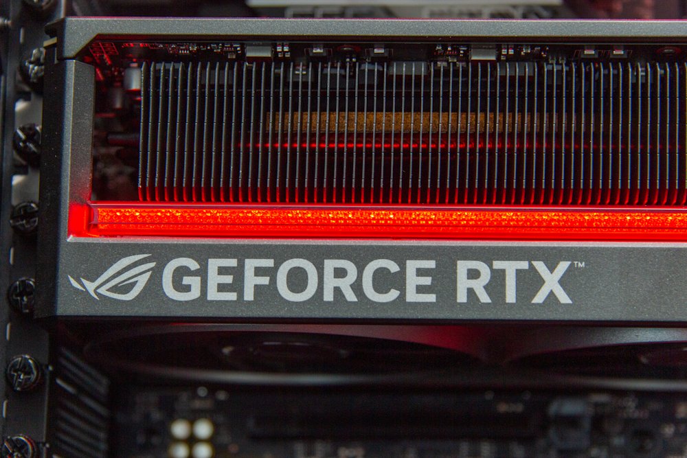 HAL3000 Herní sestava MČR 2025 / AMD Ryzen 9 9950X3D/ 64GB DDR5/ RTX 5080/ 4TB PCIe4 SSD/ WiFi/ W11