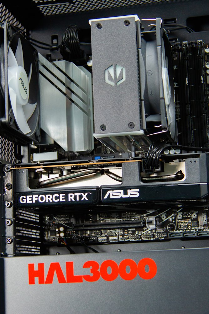 HAL3000 Online Gamer / AMD Ryzen 5 7600/ 32GB DDR5/ RTX 5060/ 1TB PCIe SSD/ WiFi/ W11
