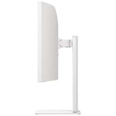 LG monitor 40U990A-W zakřivený  IPS 39,7"  / 5120 x 2160 / 21:9/ 5ms/ 144Hz/ DP/ HDMI/ USB/Thunderbolt/ repro