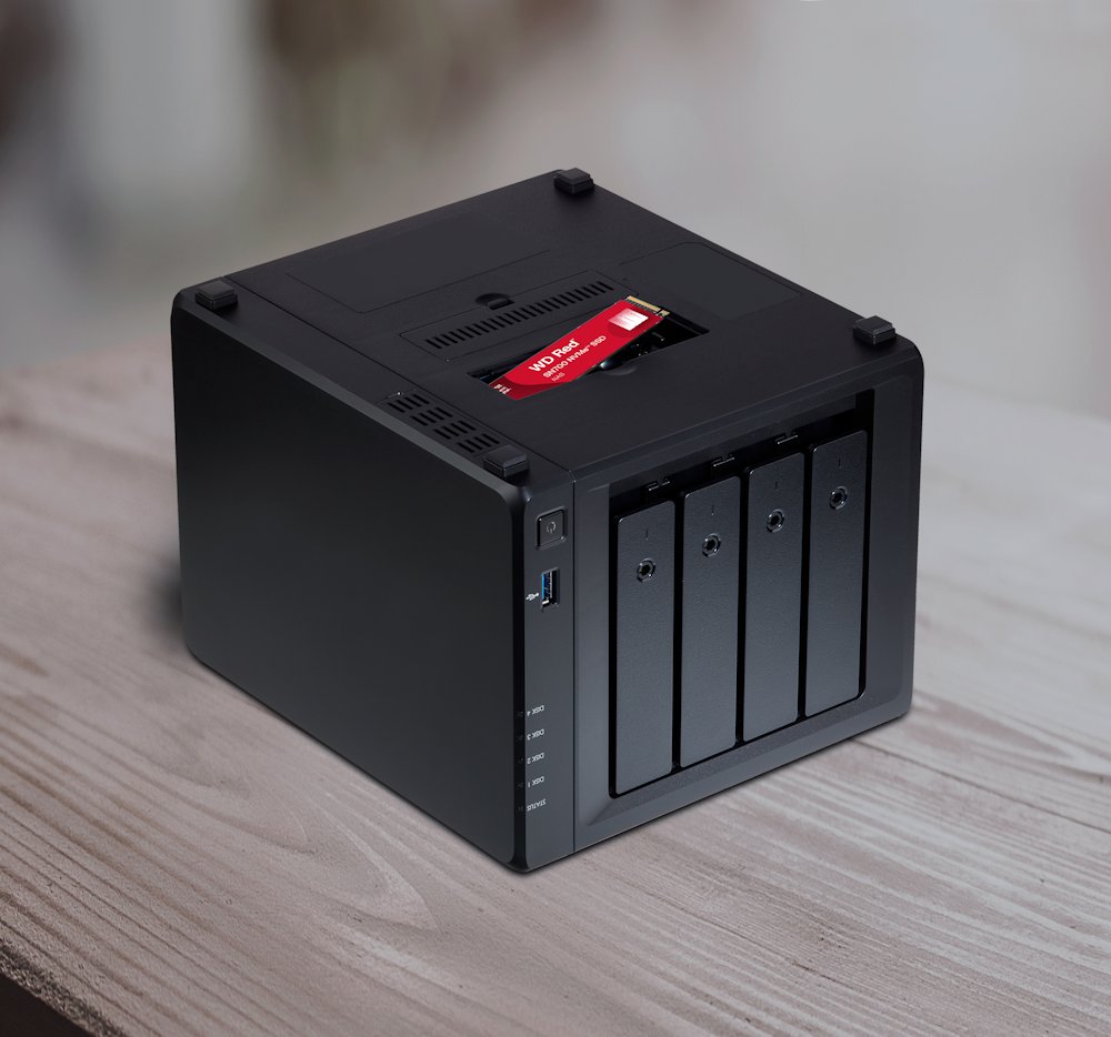 WD SSD RED SN700 2TB / WDS200T1R0C / NVMe M.2 PCIe Gen3 / Interní / M.2 2280