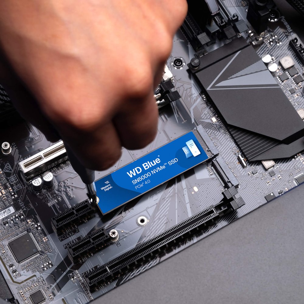WD Blue SN5000 4TB / WDS400T4B0E / NVMe M.2 PCIe Gen4 / Interní / M.2 2280