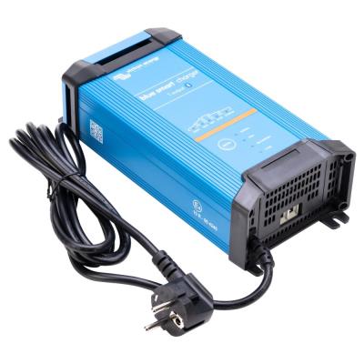 Victron BlueSmart IP22 chytrá nabíječka baterií 12V/30A (1)