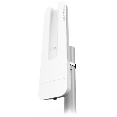 MikroTik RouterBOARD OmniTIK 5 ac PoE venkovní AP / hotspot 2x2 MIMO, 802.11a/n/ac  PoE, L4